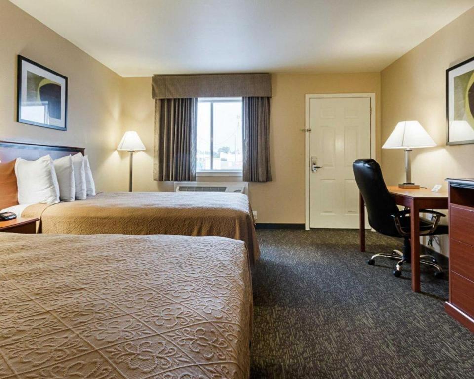 Rodeway Hotel Junction