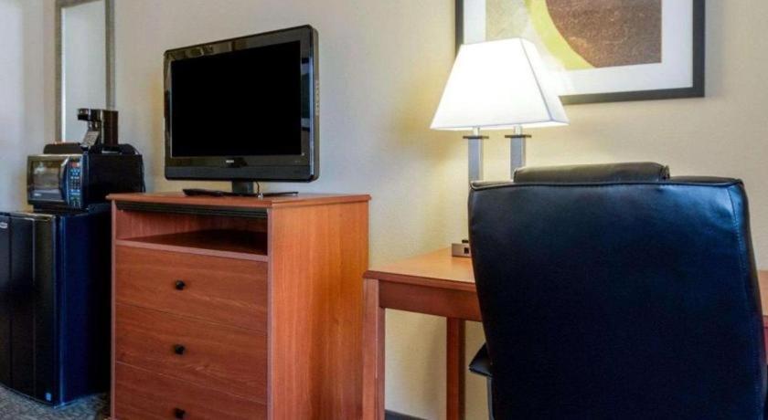 Rodeway Hotel