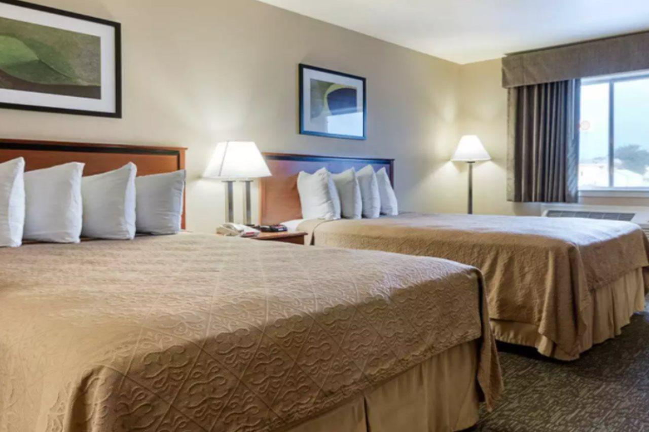 Rodeway Hotel